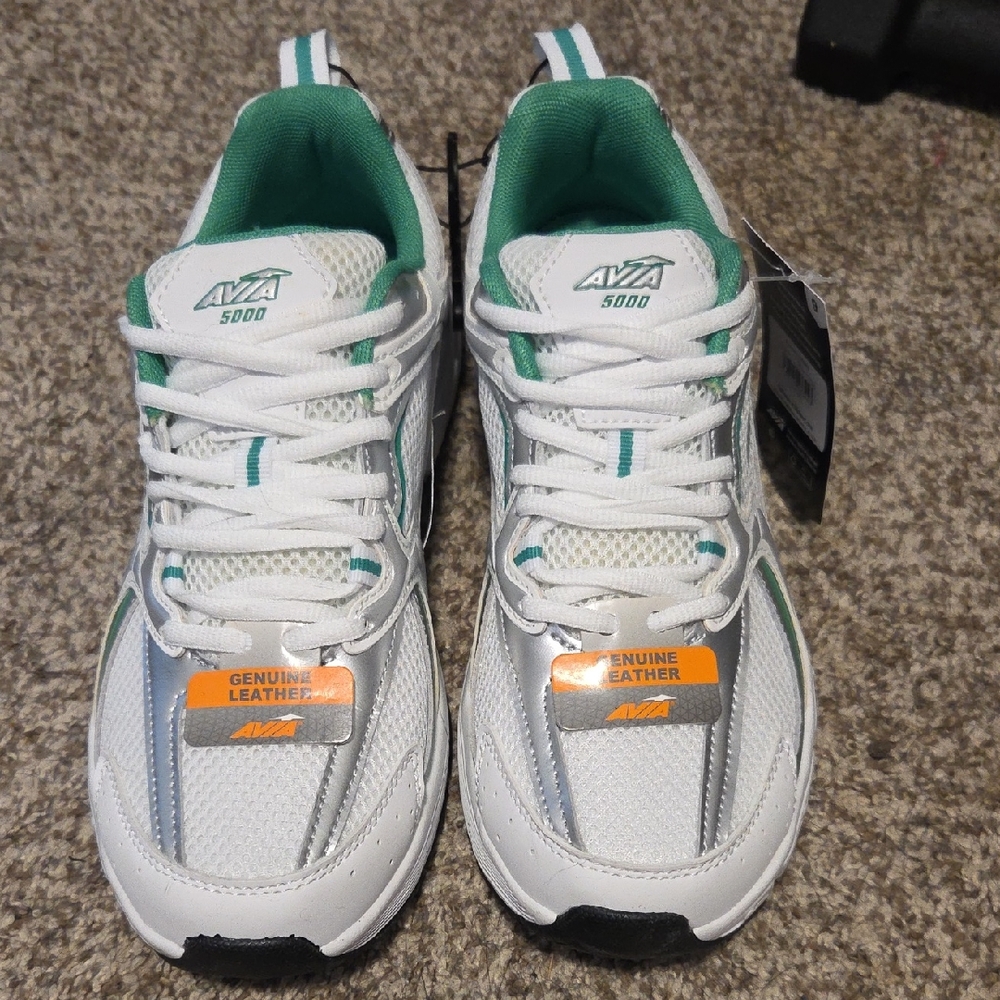 Avia 5000 White and Green Athletic Sneakers